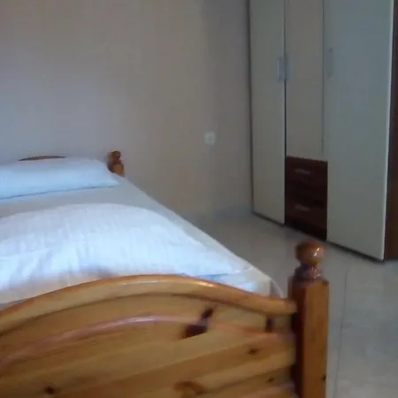 Apartman Lucia *
